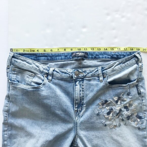 SILVER Izzy Ankle Skinny Embroidered Distressed Jeans Womens 18 - Picture 10 of 12